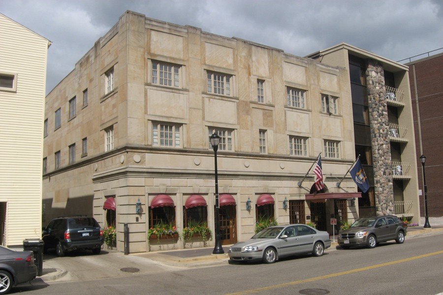 Bell Tower Hotel1