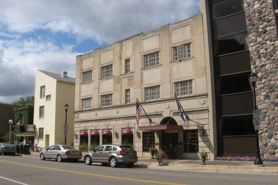 Bell Tower Hotel3
