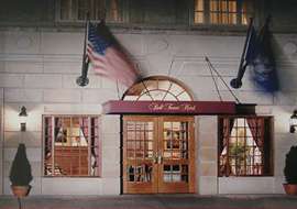 Bell Tower Hotel6