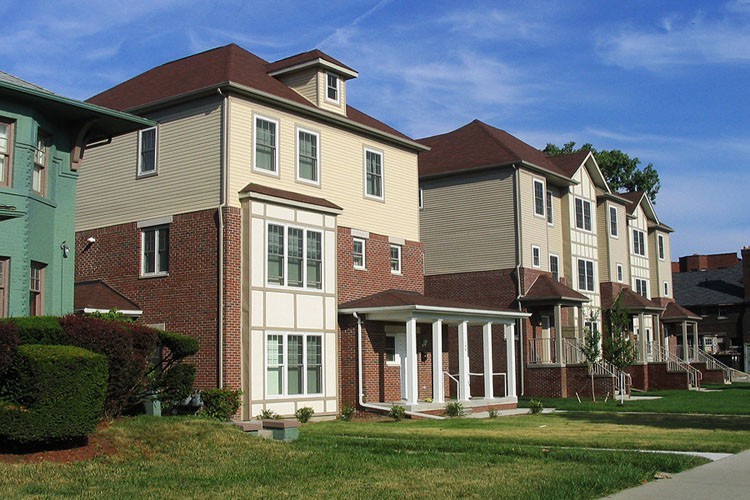 12 Bridgeview Apartments - Detroit